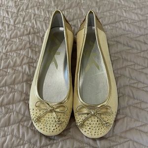 Anne Klein flats size 7